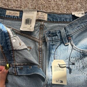 Beyoncé Levi's Women's Blue Jeans
